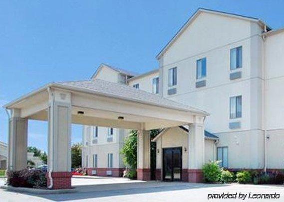 Spark By Hilton Indianapolis Northeast 3* Fishers