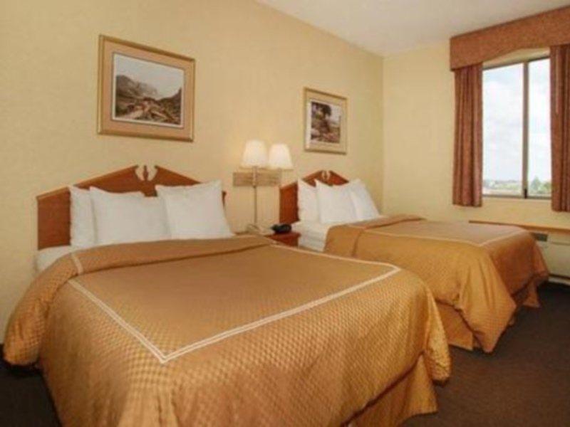 Spark By Hilton Indianapolis Northeast Fishers