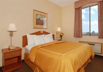 Spark By Hilton Indianapolis Northeast Hotel 3*