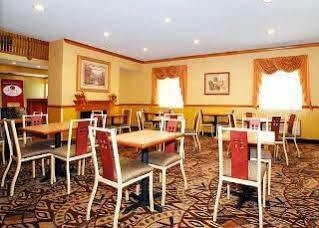Spark By Hilton Indianapolis Northeast Hotel 3*