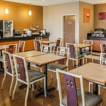 Spark By Hilton Indianapolis Northeast Fishers 